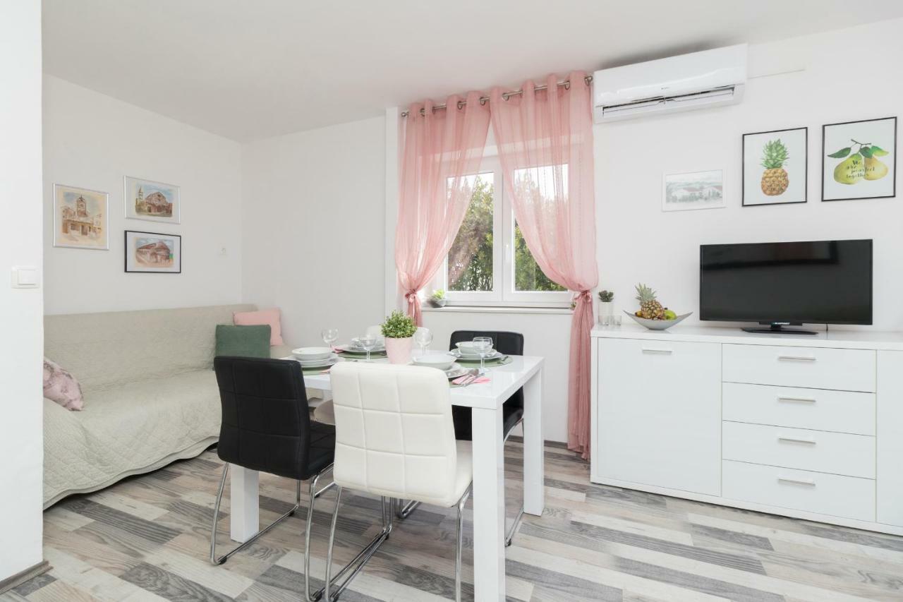 Apartman Roko Petrcane Bagian luar foto