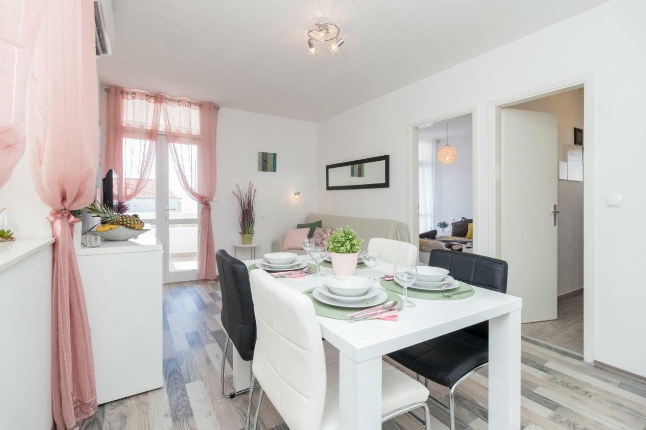 Apartman Roko Petrcane Bagian luar foto