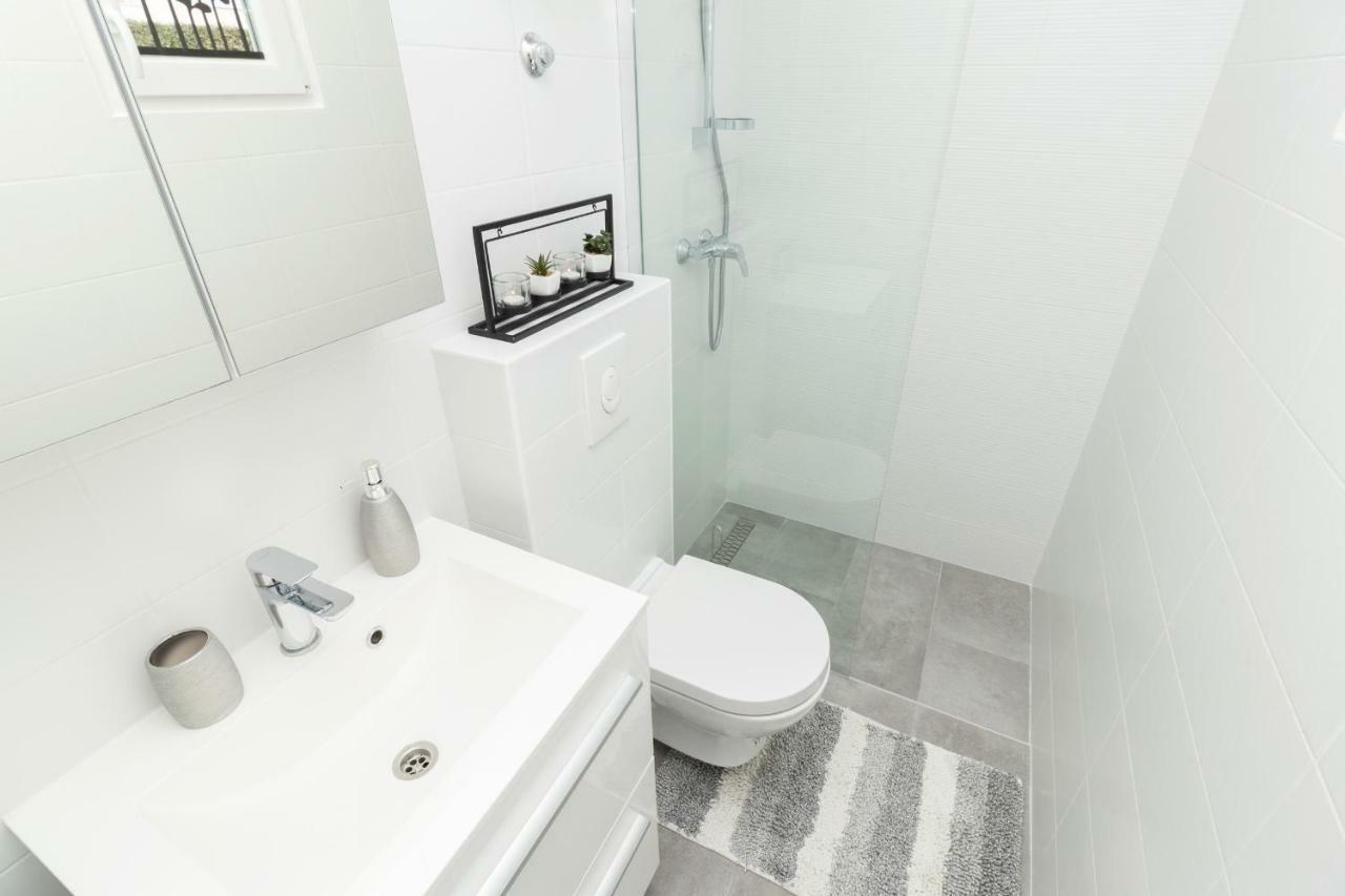 Apartman Roko Petrcane Bagian luar foto